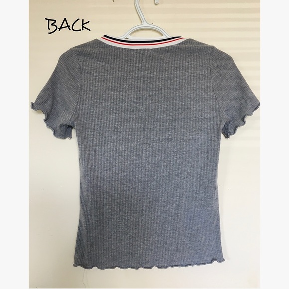 Basic Grey T-Shirt😌 - Picture 2 of 2
